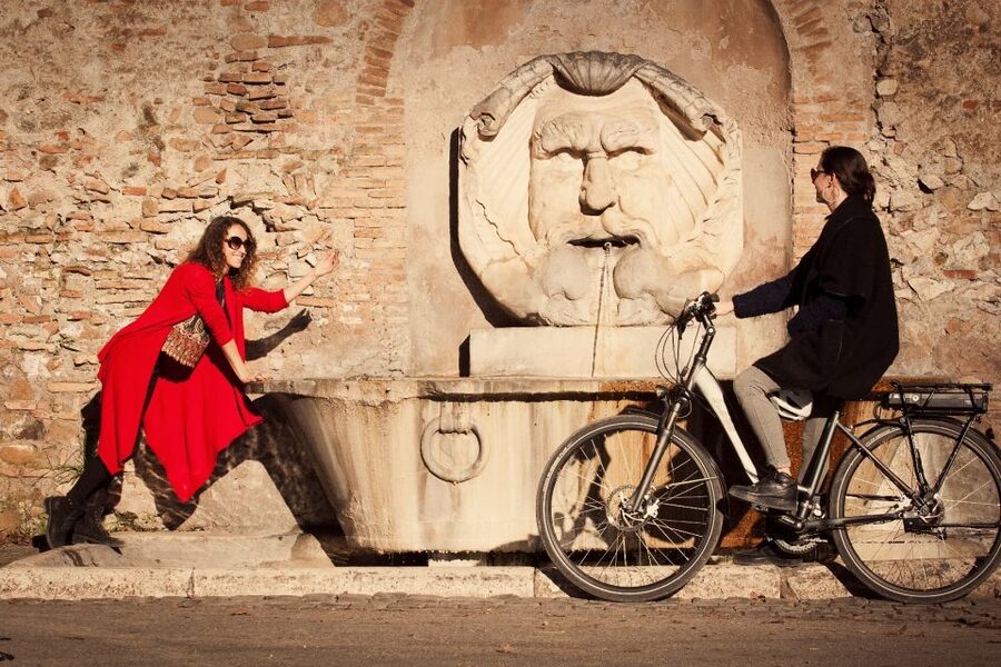 Rome: Panoramic Off-the-beaten-track Cannondale E-Bike tour - Trastevere back lanes and the Janiculum skyline