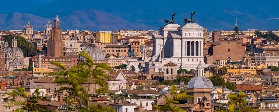 Rome: Panoramic Off-the-beaten-track Cannondale E-Bike tour - Starting near the Colosseum: Via Labicana check-in