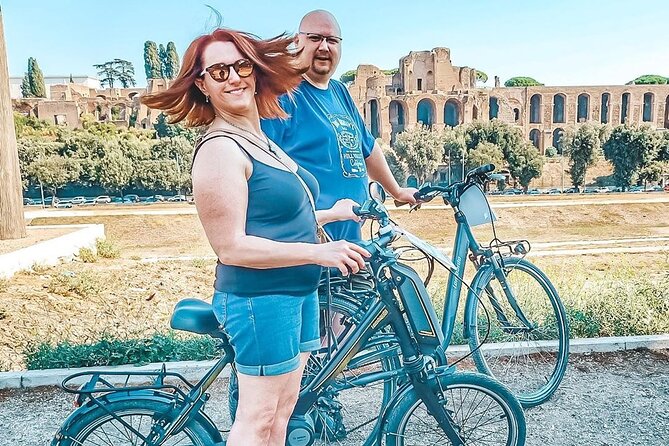 Rome's Best by E-bike: Guided City Tour (Small Group or Private) - Piazza Navona and Castel Sant’Angelo: the river-to-monument rhythm
