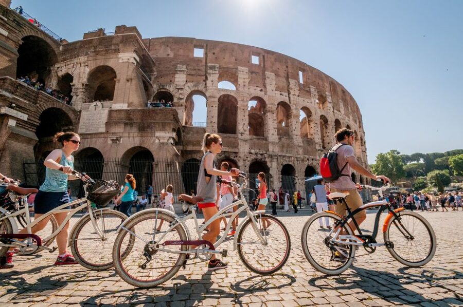 Rome: Standard or E-Bike Highlights Guided Tour - Cruiser bikes, e-bikes, and why headsets change everything