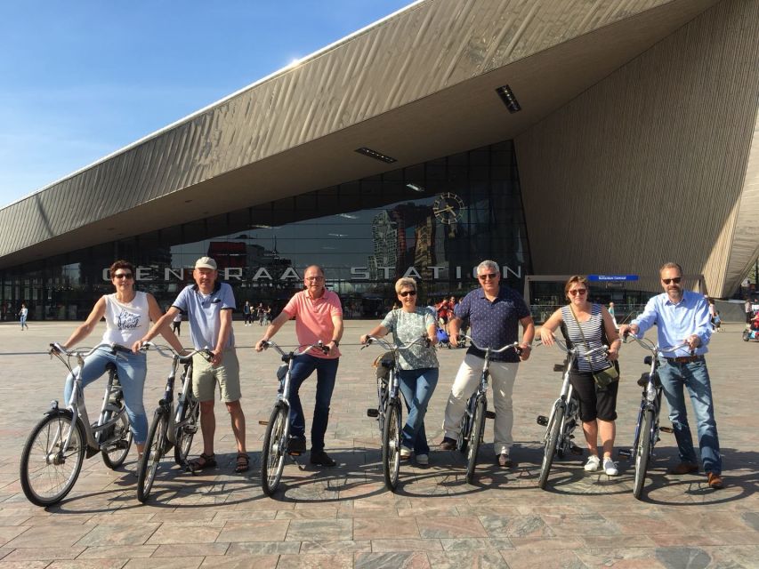 Rotterdam: 2.5-Hour Highlights Bike Tour - Crossing to Kop van Zuid: the south bank along the Nieuwe Maas