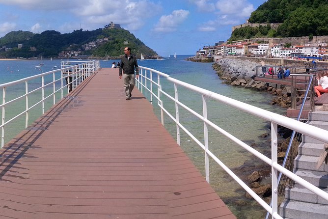San Sebastian Bike Tour - María Cristina Bridge and Hotel María Cristina: glamour with scars