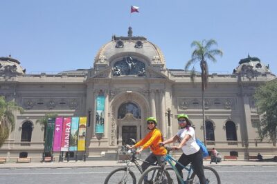 Santiago Center Cultural Bike Tour - Along the Metropolitan Park: the ride starts where the city breathes