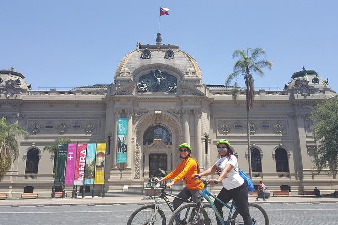 Santiago Center Cultural Bike Tour - Along the Metropolitan Park: the ride starts where the city breathes