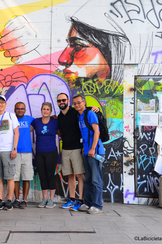 Santiago: Highlights, Parks and Politics Bike Tour - Getting started at Constitución 153 near Baquedano