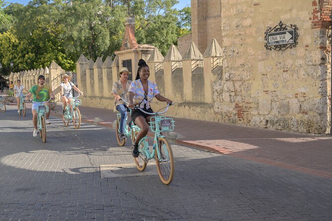 Santo Domingo: Colonial Zone Bike Tour - Getting your bearings in the Santo Domingo Colonial Zone, without the slog