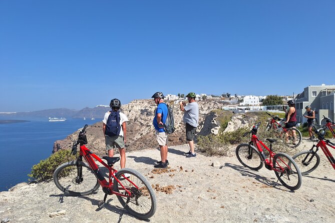 Santorini Small Group Guided E-bike Tour & Local Tomato Museum - Stop 5: Akrotiri’s Venetian Castle Viewpoint and Caldera Hits