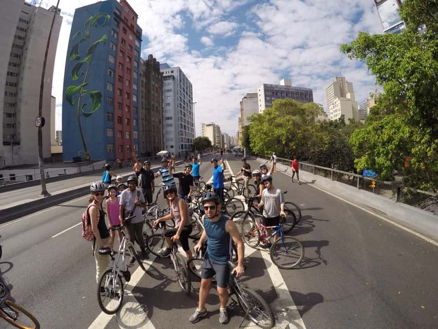 São Paulo: Downtown Historical Bike Tour - Key moments that make this tour worth your time