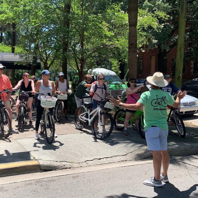 Savannah: Historic District Guided Bike Tour - Quick hits before you pedal