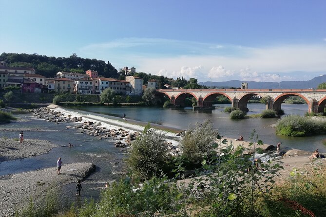 Self-guided Bike Tour from Lucca to Pisa - Bike pickup in Lucca: get your fit right and learn the app