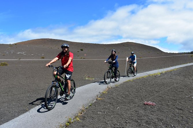 Self-Guided GPS Audio E-Bike Tour Hawaii Volcanoes National Park - Stop 1: Hawaii Volcanoes National Park and the crater-rim ride
