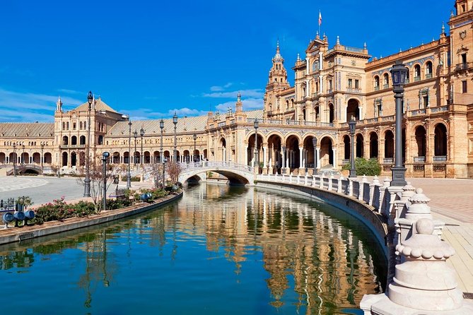 Seville Bike Tour with Full Day Bike Rental - Trajano Street Start: Easy Logistics in Seville’s Old Center