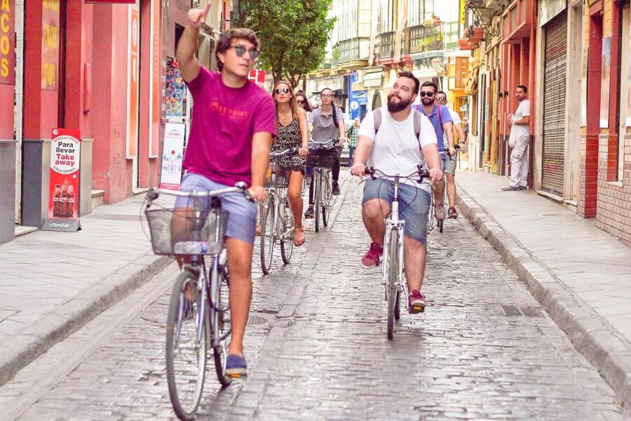Seville: City Sightseeing and Local Culture Bike Tour - Triana and the Guadalquivir: River Views and Neighborhood Texture