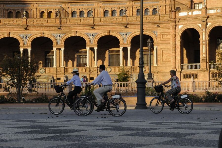 Seville: Electric Bike Tour in Small Group - Where You Start: ELECMOVE and the Castelar Meeting Point
