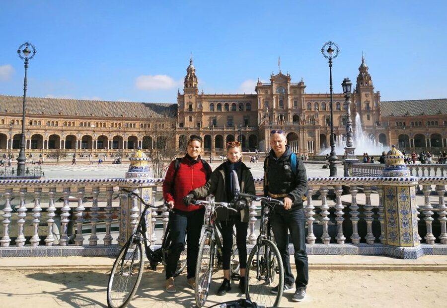 Seville: Highlights Bike Tour with Local Guide - Guadalquivir River Views, Sevilla Tower, and the Triana Shift