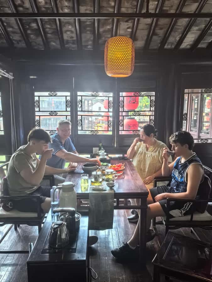 Shanghai Must-See and Foodie Test Bike Tour( Day & Night) - Shikumen and more Nongtang: history hiding in doorways