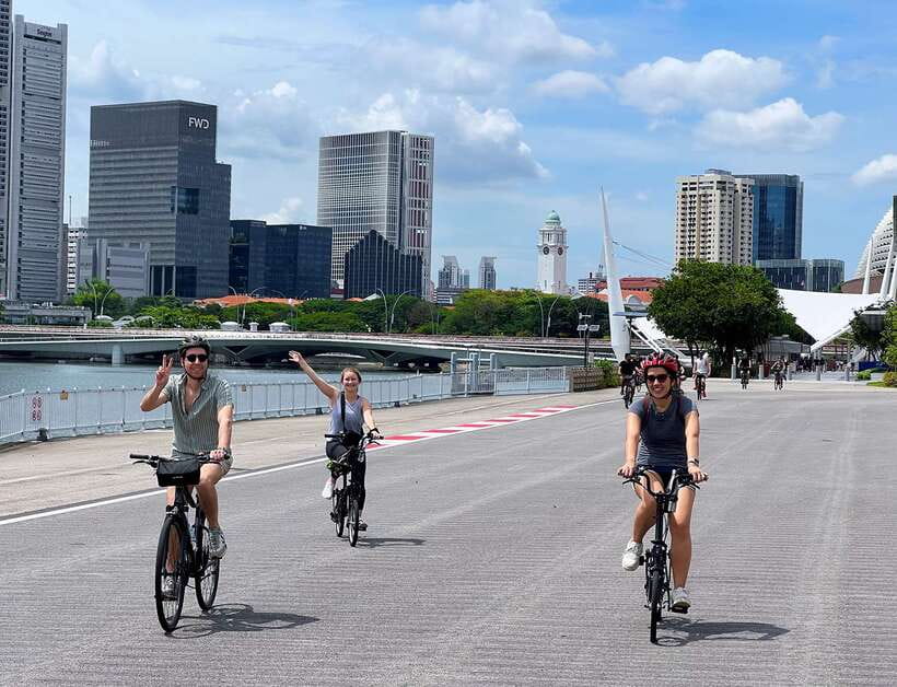 Singapore: Historical Half-Day Bike Tour - The Singapore River section: from 1800s trade to today’s skyline