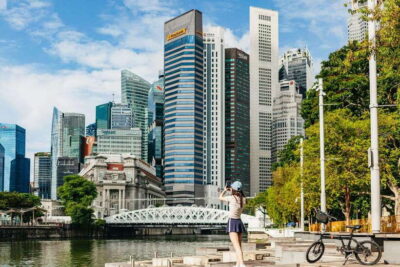 Singapore: Lion City Highlights Bike Tour - Colonial District and Singapore River: History Lessons on Wheels