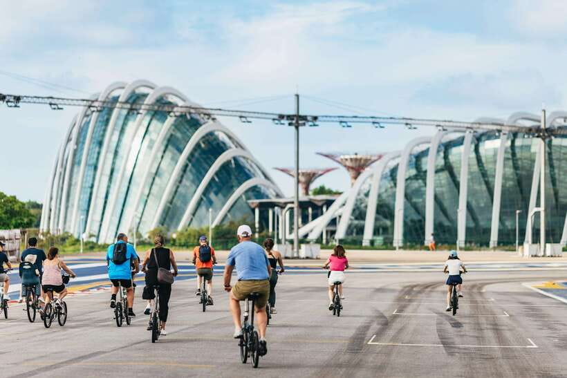 Singapore: Lion City Highlights Bike Tour - The Guide Factor: Names Like James, Fred, Holden, and Winston