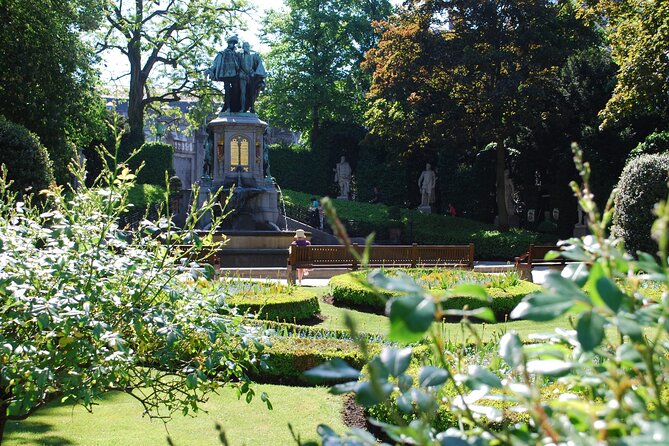 Small-Group Highlights of Brussels Bike Tour - Marolles and Place du Jeu de Balle: the most Brussels stops