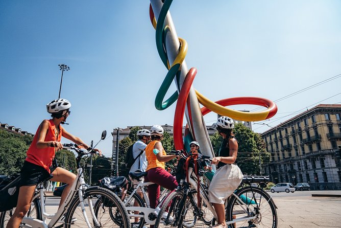 Small-group Milan Highlights e-Bike Tour - Parco Sempione: breathe, then spot Arco della Pace
