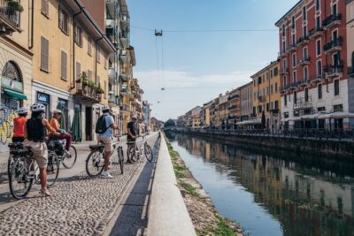 Small-group Milan Highlights e-Bike Tour - Piazza Gae Aulenti and the modern Milan cue