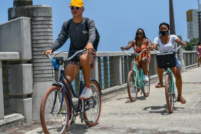 Small-Group Old San Juan Bike Tour - Riding Condado Lagoon: a calmer start before the highlights