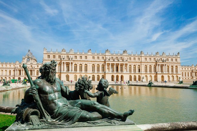 Small Group VIP Versailles Bike Tour from Paris with King's Apartments Access - Why this Versailles Bike Tour Works: RER to the Palace at a Human Pace