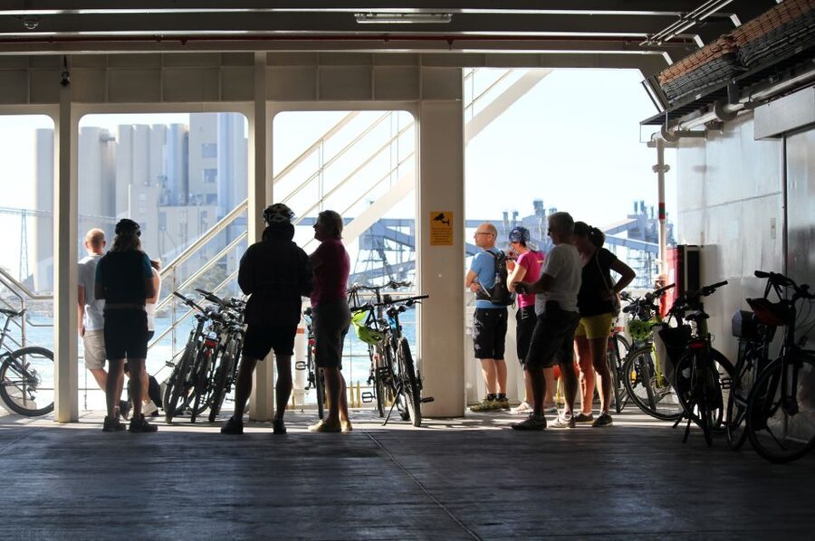 South Lisbon: 3-Hour Christ the King Electric Bike Tour - Almada’s narrow streets and the Medieval Museum of Almada ticket