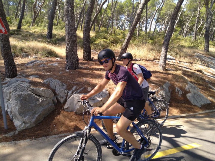 Split: Old Town and Marjan Park Bike Tour - Meeting at Plinarska 25 and that quick safety start
