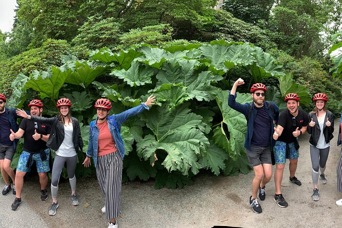Stanley Park & Vancouver City Highlights 4 Hour Bike Tour 2 in 1 - Waterfront Station to Canada Place: Stories with Mountain Views