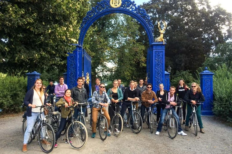 Stockholm: Guided Bike Tour - Bikes, helmets, and rain ponchos: what’s actually included