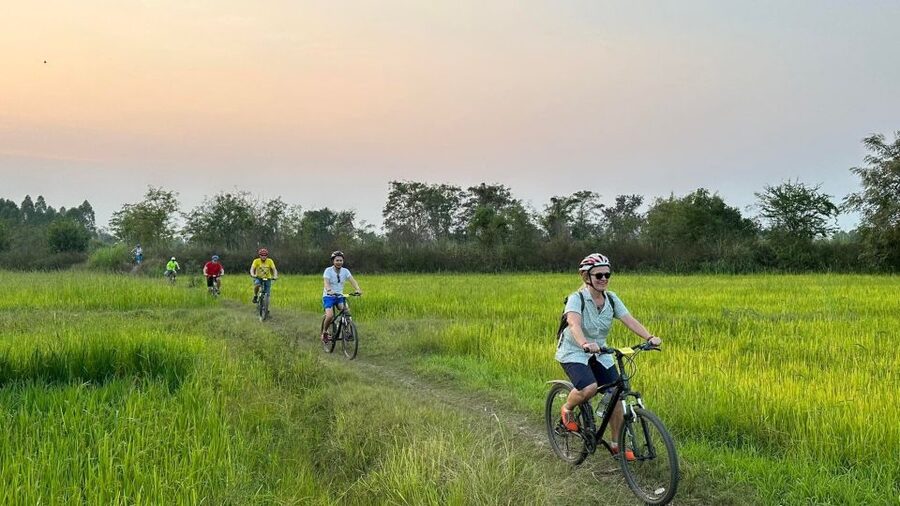 Sukhothai: 2.5-Hours Guided Countryside Sunset Bike Tour - Bikes, Comfort, and What’s Actually Included