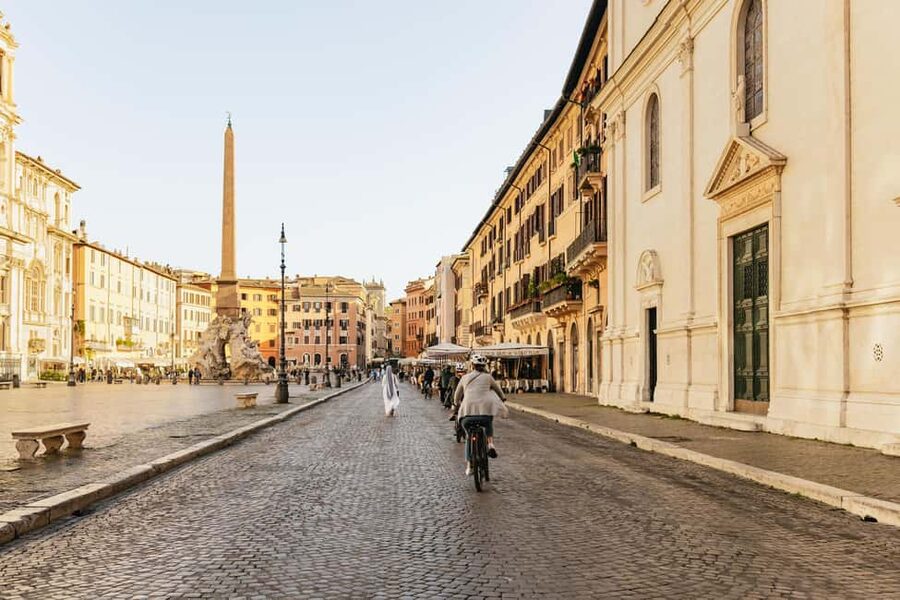 Sunrise in Rome: Small Group E-Bike Tour & Italian breakfast - Key things that make this sunrise e-bike tour work