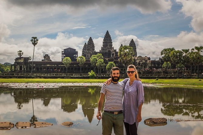 Sunset or sunrise bicycle tour around Angkor Wat and nearby temples - Guides and Photo Moments: When Sam Vone Turns the Day Up a Notch