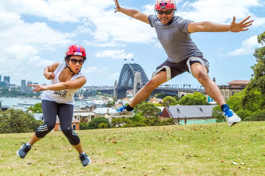 Sydney: Iconic Sights 4-Hour Bike Tour - Royal Botanic Gardens and flying foxes: the stop people smile about