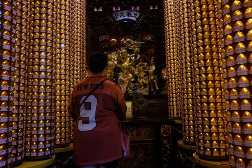Taipei: 4-Hour Morning City Cycling Tour with Breakfast - CKS Memorial Hall and Jing Fu East Gate: Big Symbols on a Manageable Route