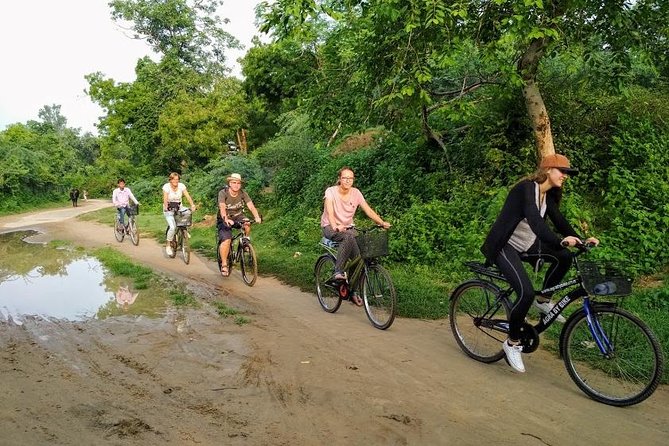 Taj Nature And Country Side Bike Tour - Where You Meet: Agra By Bike Near the Taj East Gate