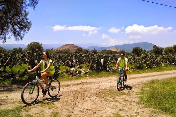 Teotihuacán plus Bike Tour - A cave observatory stop: the moment you’ll remember