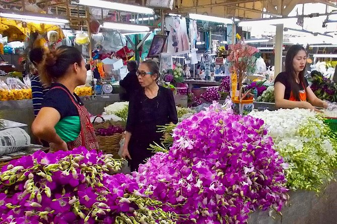 Thai Culture and Local Life 4- Hour Bangkok Bike Tour - Chinatown by Bike: Snacking, Signs, and Side-Street Life