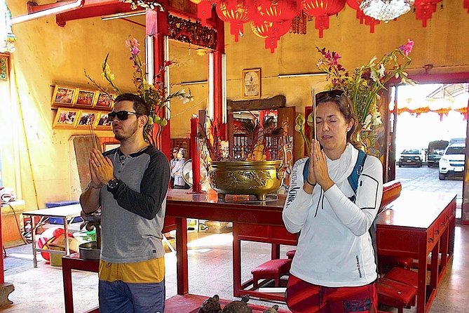 Thai Culture and Local Life 4- Hour Bangkok Bike Tour - Portuguese Temple Stop and Turtle Time at Wat Prayurawongsawat