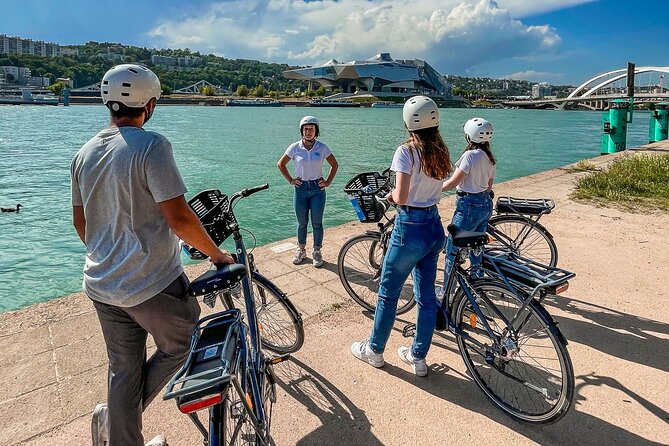 The Grand Bike Tour of Lyon - 3h - Tête d’Or Park: the 117-hectare break your legs will thank you for