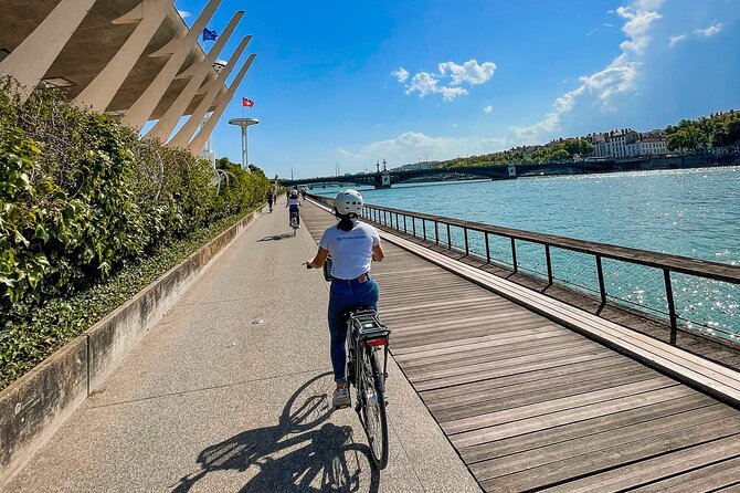 The Grand Bike Tour of Lyon - 3h - Confluence district: industrial past meets modern architecture