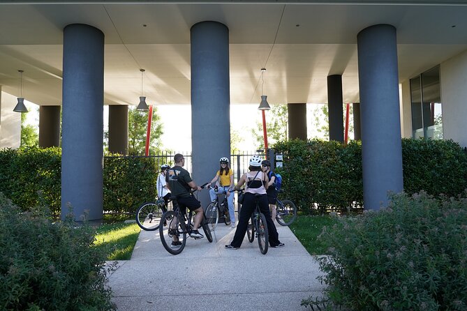 The Milan you don't expect, bike tour with picnic on the lake - Key Points at a Glance