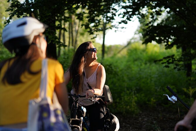 The Milan you don't expect, bike tour with picnic on the lake - Stop 3: Parco di Trenno for Room to Exhale