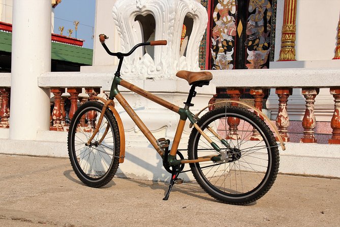 The Original Bicycle Tour in the Green Jungle of Bangkok - Wat Khlong Toei Nok: a quick start that sets the tone
