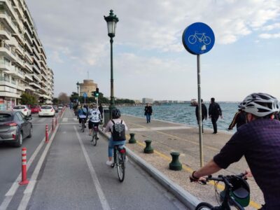 Thessaloniki: e-Bike Tour - Meeting at Macedonia Palace Hotel and getting rolling fast