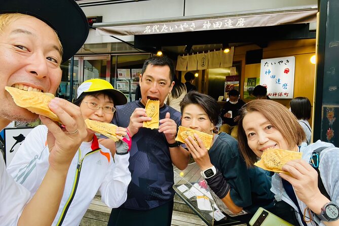Tokyo Deep Inside Cycle Tour～3 Hours E Bike Tour around Tokyo - Marunouchi start: a 3-hour circuit that keeps your feet fresh