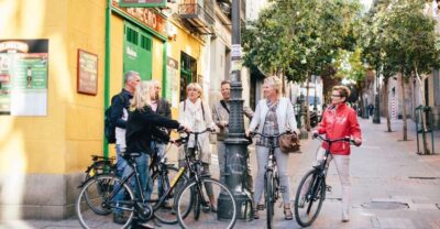Top highlights of Madrid Bike Tour- 3hrs (e-bike optional) - Meeting at Trixi Shop Near Sol: Simple Start, Clear Target