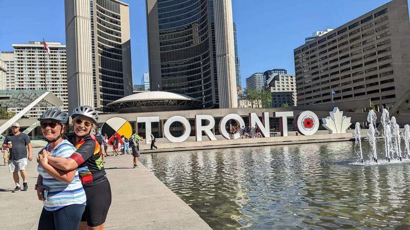 Toronto: Heart of Downtown 3.5-Hour Bike Tour - Toronto on two wheels: what this tour gives you fast